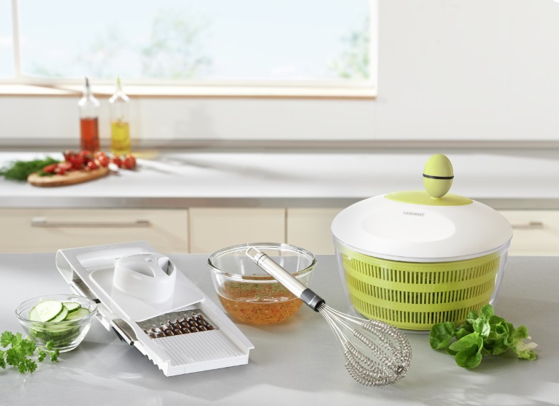 Salata perfectă începe cu...o rotire! 